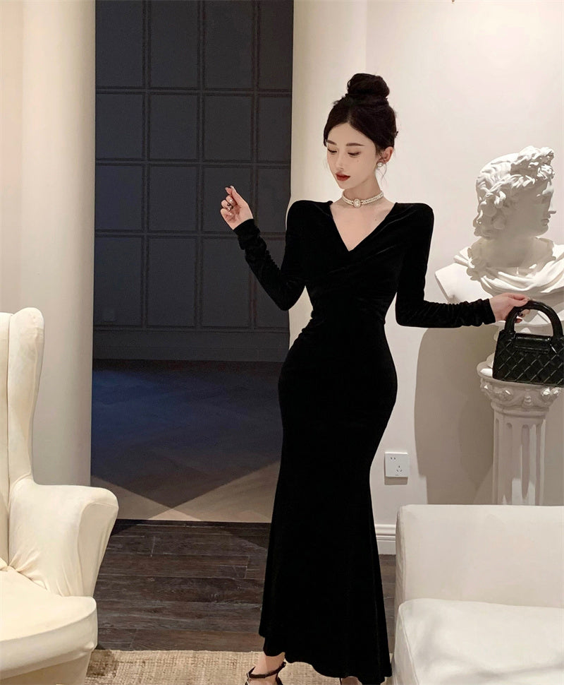Charming Velvet Black V Neckline Maxi Dress Vogue Mermaid Long Sleeve Sheath Long Dress AP1874