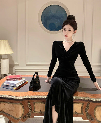 Charming Velvet Black V Neckline Maxi Dress Vogue Mermaid Long Sleeve Sheath Long Dress AP1874