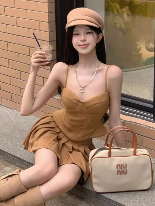 Hot Girls OOTD Spaghetti Straps Mini Dress Minimalist 2-Piece Set Pressed Pleat Hem Short Dress AP1875
