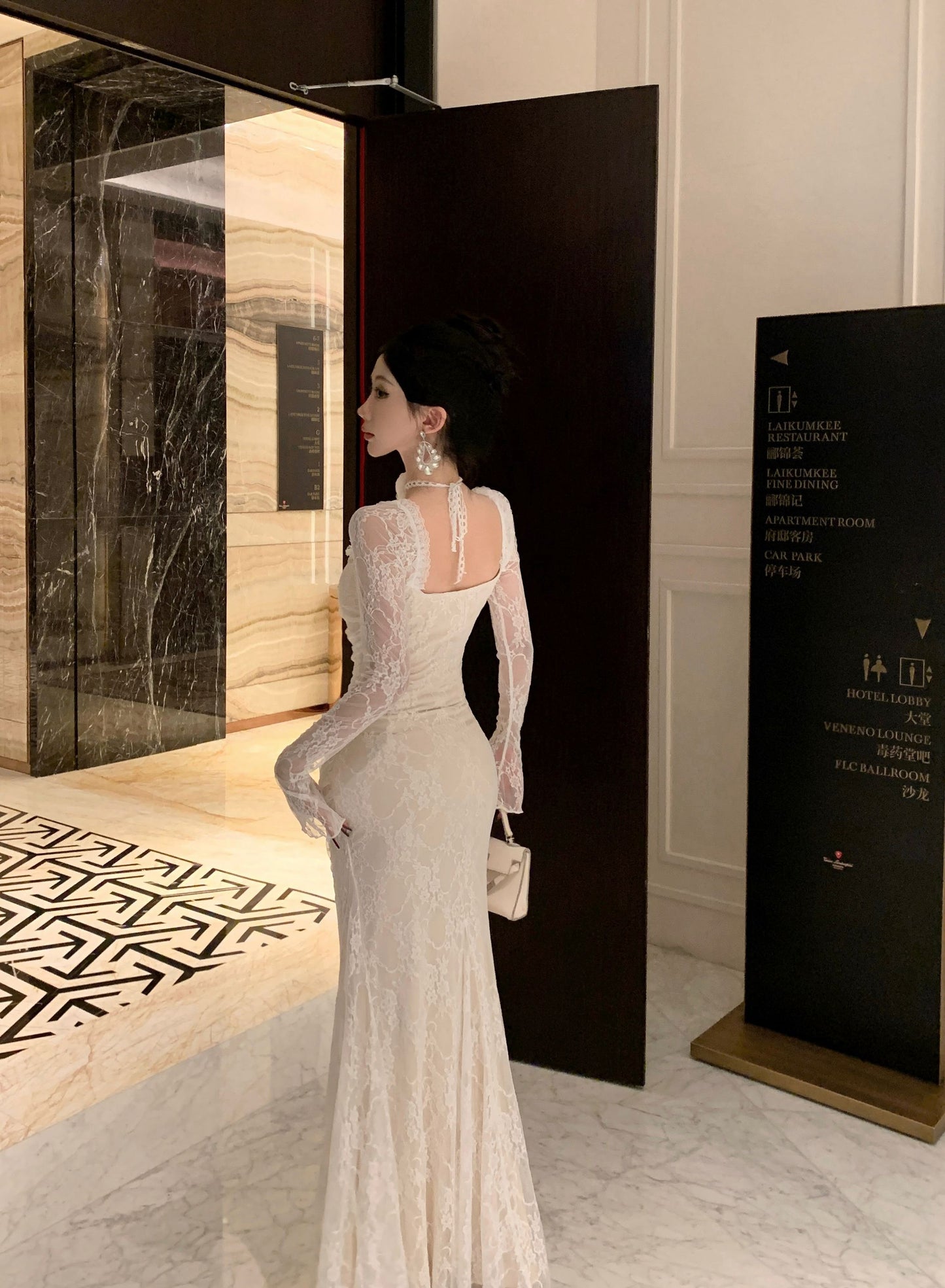 Dreamy White Lace Trimmed Square-Neck Maxi Dress Chic Bell Long Sheer Sleeves Beading Feast Outfit Meimaid Long Dress AP1876