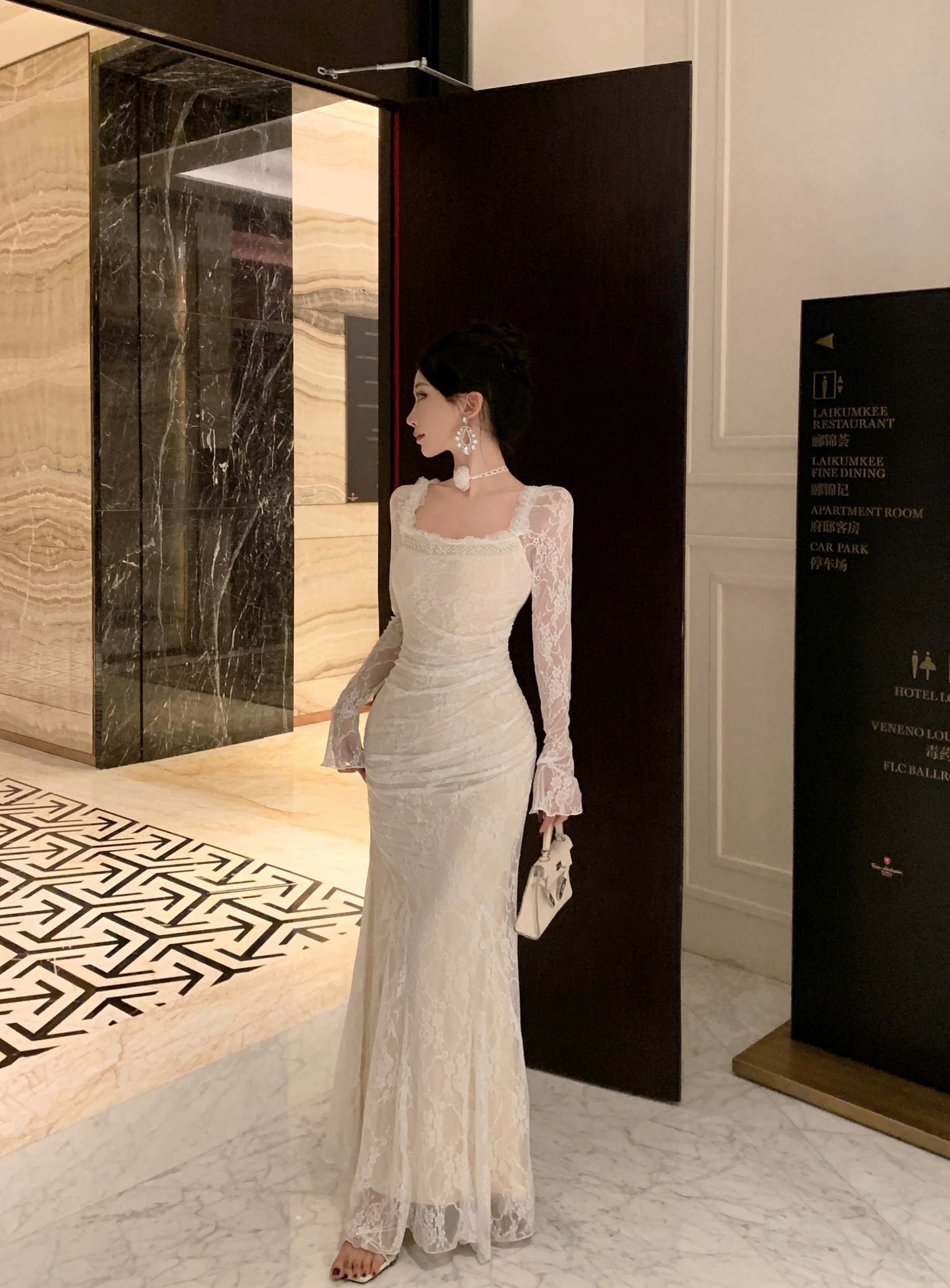 Dreamy White Lace Trimmed Square-Neck Maxi Dress Chic Bell Long Sheer Sleeves Beading Feast Outfit Meimaid Long Dress AP1876