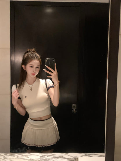 New Arrival White Two-Piece Set Mini Skirt Vogue Color-Block Trim Sporty-Chic Pleated Short Dress AP1883