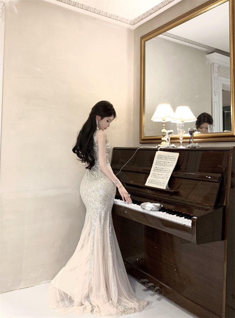 Charming Glittering Sequin Mermaid Tulle Splicing Maxi Dress Deep Glamorous V-Neck Sleeveless Ruffles Hem Long Dress AP1884