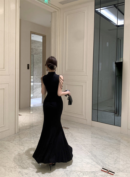 Unique Black High Slit Mandarin Collar Maxi Skirt Retro Cutout Neckline Shoulder Chains Mermaid Long Dress AP1890