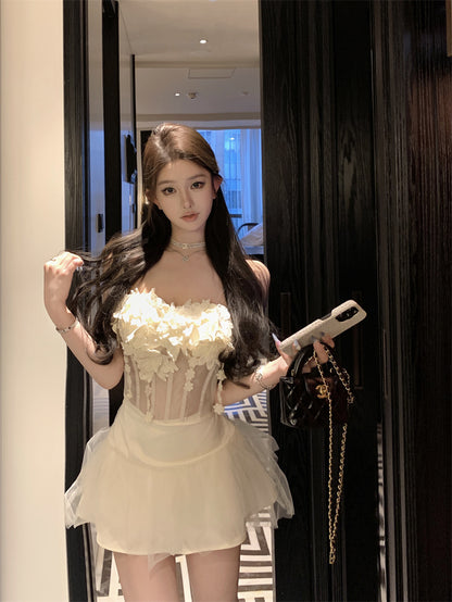 Elegant White Strapless Two-Piece Set Puffy Tulle Mini Skirt Dreamy Sheer Corset 3D Floral Design Short Dress AP1891