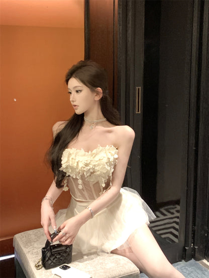 Elegant White Strapless Two-Piece Set Puffy Tulle Mini Skirt Dreamy Sheer Corset 3D Floral Design Short Dress AP1891