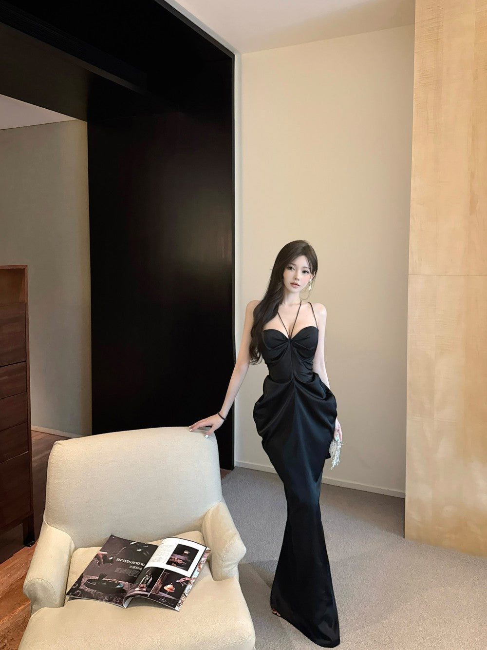 Exquisite Black Satin Bodycon Mermaid Ruched Maxi Dress Chic Luxury Parties Strappy Crisscross Back with Rhinestones Long Dress AP1896