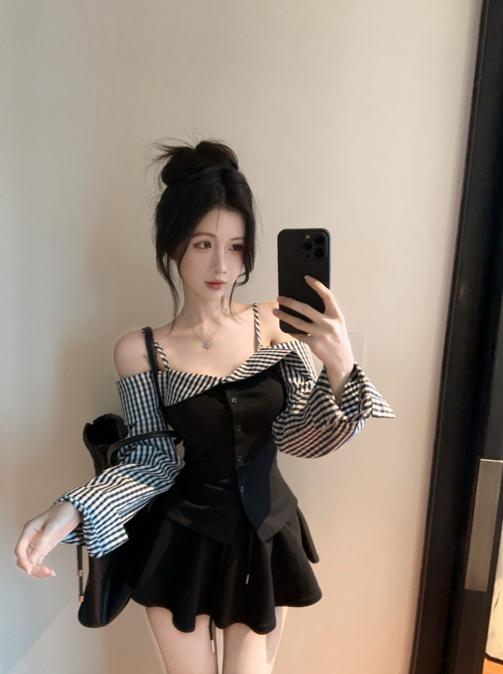 Hot Girls Checkered Off-Shoulder Sleeves Fashion Gatherings Mini Skirt Vintage Spaghetti Straps Bodice Tiered Short Dress AP1905