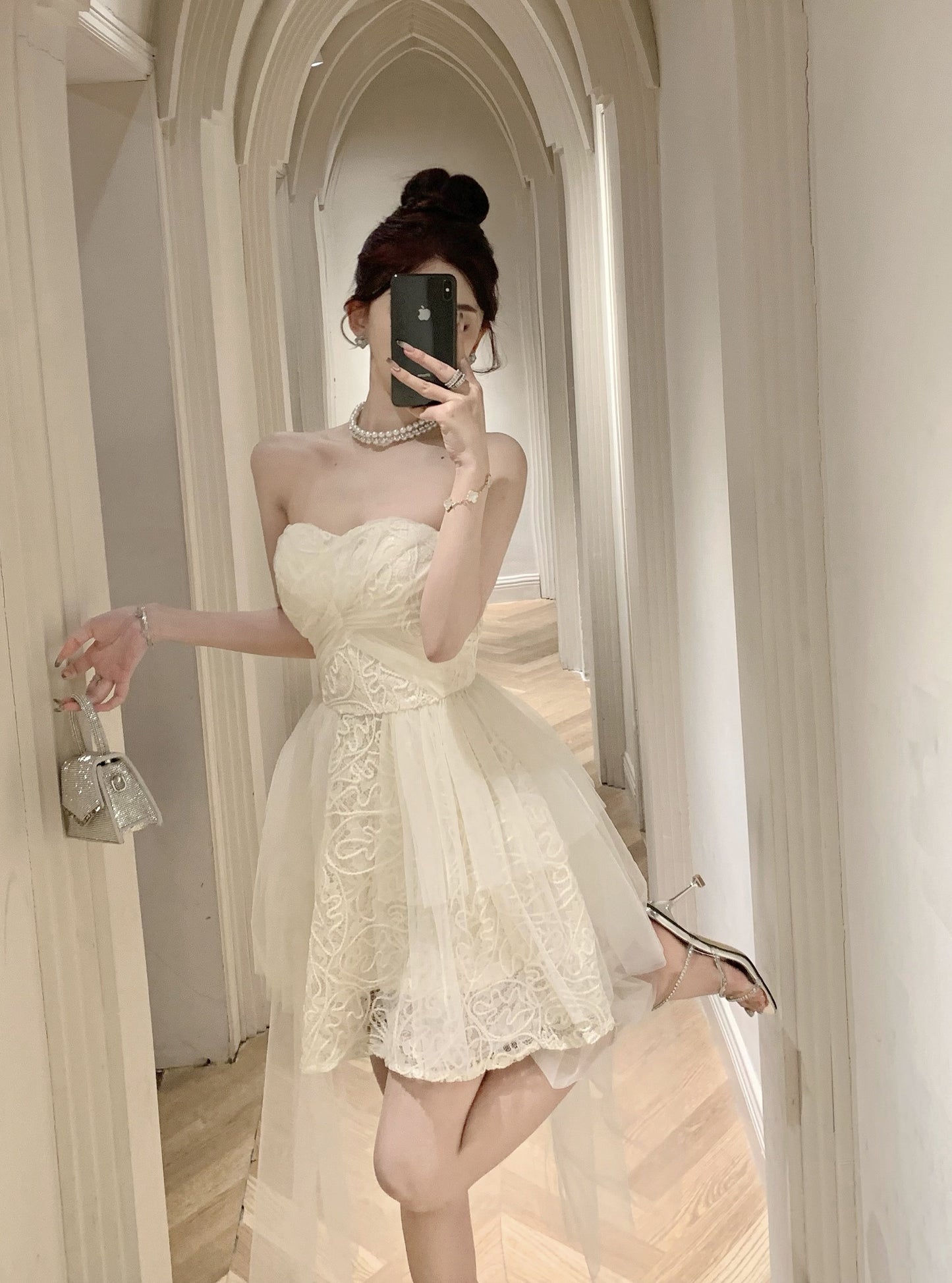 Elegant Tulle Overlay Strapless Cream Mini Skirt Birthday Party Chic High-Low Hem Textured Fabric Short Dress AP1915