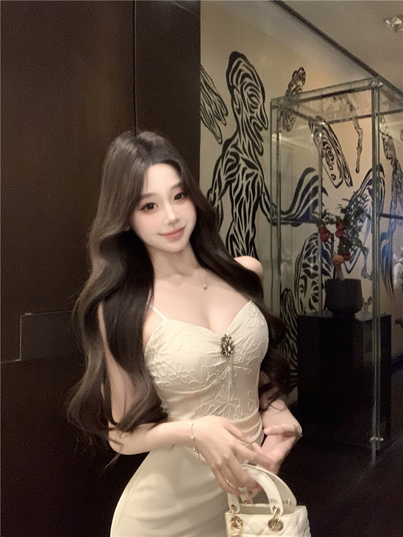 Graceful Sheath Rhinestone Accent Spaghetti Straps Maxi Dress Feast Outfit Textured Applique Chiffon Hem Splicing Long Dress AP1918