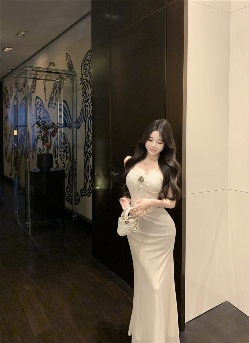 Graceful Sheath Rhinestone Accent Spaghetti Straps Maxi Dress Feast Outfit Textured Applique Chiffon Hem Splicing Long Dress AP1918