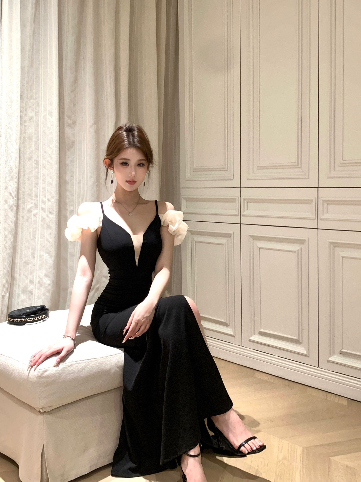 Romantic Asymmetric Sheen Ruffles Off-Shoulder Maxi Dress Glamorous High Slit Black Mermaid White Flower Detail Long Dress AP1921