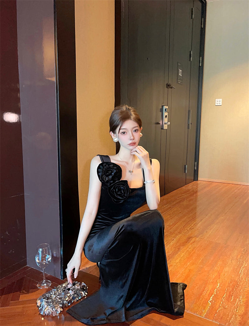 Vogue Sheath 3D Flowers Detail Back Slit Maxi Dress Minimalist Everyday Outfit Velvet Fabric Mermaid Wide Straps Black Long Dress AP1933