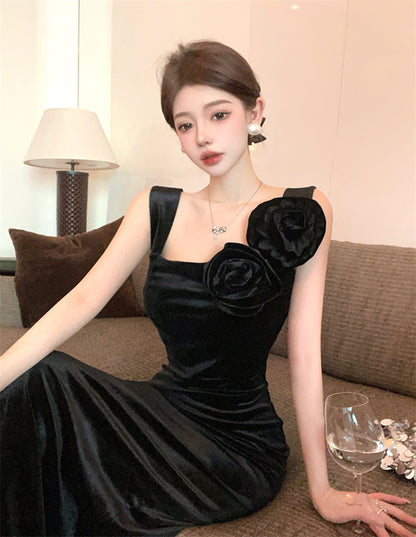 Vogue Sheath 3D Flowers Detail Back Slit Maxi Dress Minimalist Everyday Outfit Velvet Fabric Mermaid Wide Straps Black Long Dress AP1933