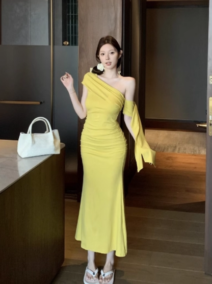 Graceful Asymmetric Neckline Yellow Maxi Dress Glamorous Mermaid One Shoulder Sheath Long Dress AP1956