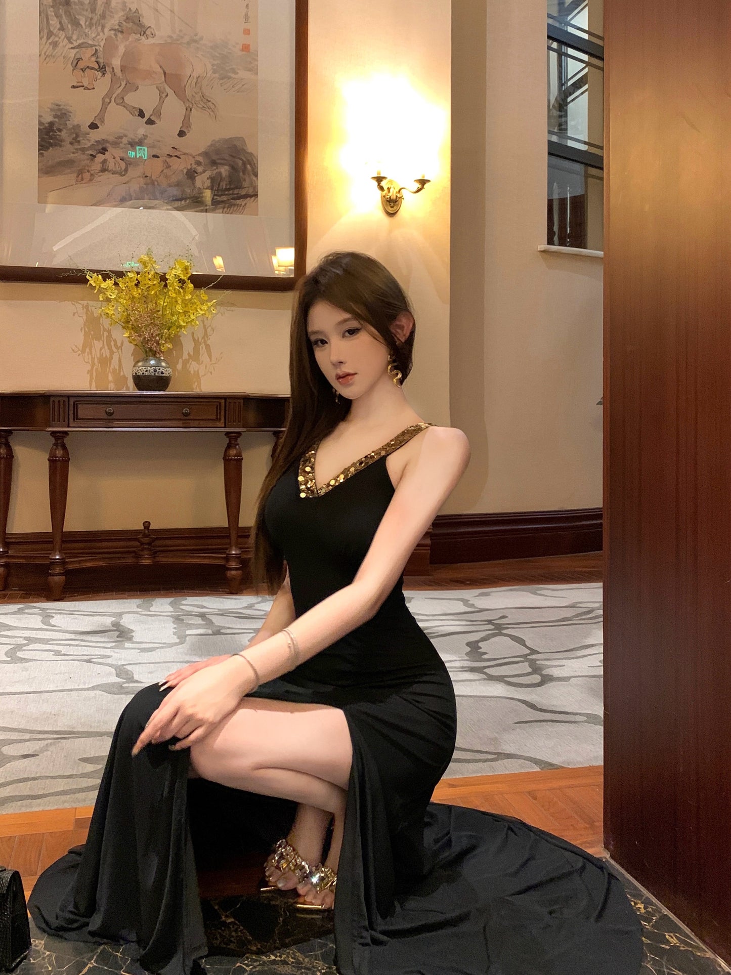 Unique Deep V-Neck Gold Sequin Straps Maxi Dress Charming High Side Slit Night Parties Black Sheath Long Dress AP1964