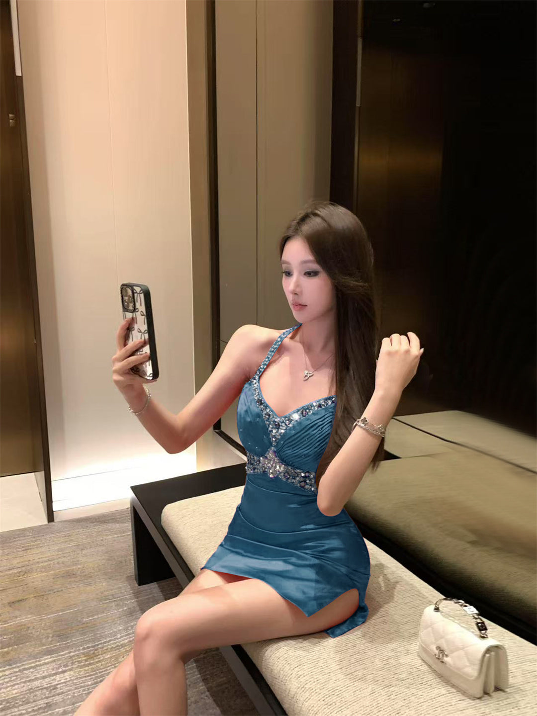 Exquisite Sparkling Rhinestone Design Mini Skirt Hot Girls Parties Outfit Sheath Beading Halter Short Dress AP1971