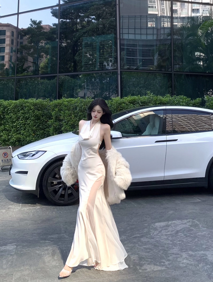 Elegant High Sheer Slit Tulle Splicing Maxi Dress Novelty Open Back Flowing Silhouette Night Parties Halter Long Dress AP1988