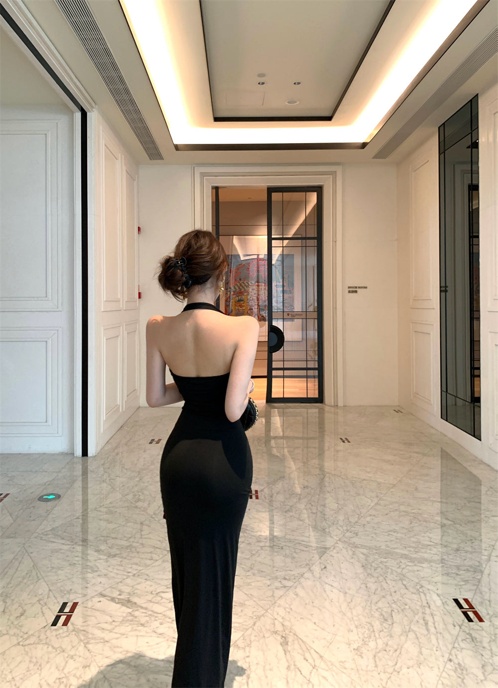 Elegant Black Bodycon High Slit Backless Midi Skirt Retro Evening Dates 3D Red Rose Appliques Halter Long Dress AP2001