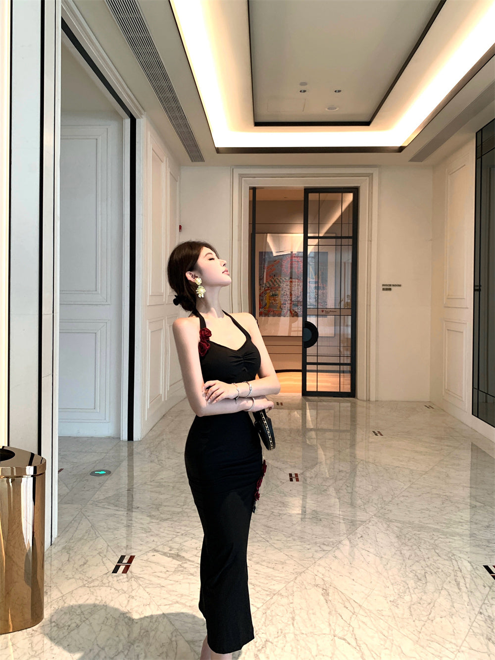 Elegant Black Bodycon High Slit Backless Midi Skirt Retro Evening Dates 3D Red Rose Appliques Halter Long Dress AP2001