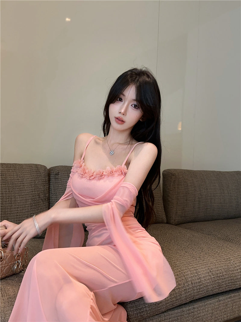 Romantic Pink Spaghetti Strap Bodycon Maxi Dress Graceful Detachable Sheer Tulle Sleeve 3D Floral Trimmed Long Dress AP2006