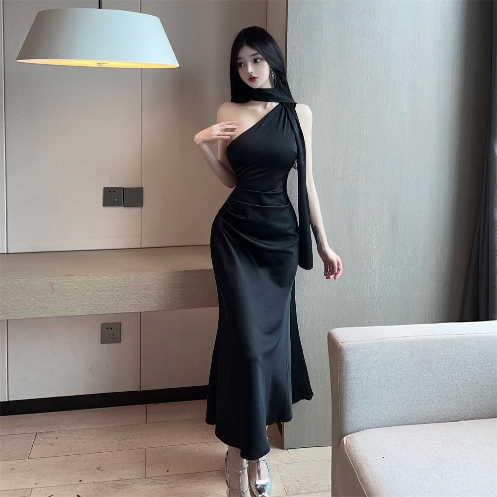 Charming Black One-Shoulder Black Maxi Dress Fashionable Long Streamer Detail Long Dress AP2023