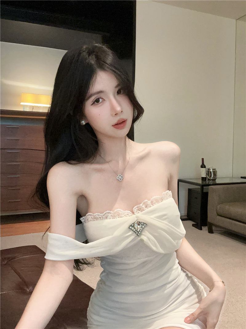 Charming Lace Trimmed Off-Shoulder Mini Skirt Stylish Summer Outfit Rhinestone Accent Bodycon Short Dress AP2024