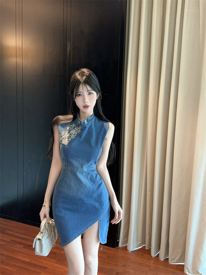 Everyday Wear Delicate Floral Embroidery Mini Skirt Vintage-Inspired Blue Denim Asymmetric Slit Short Dress AP2038