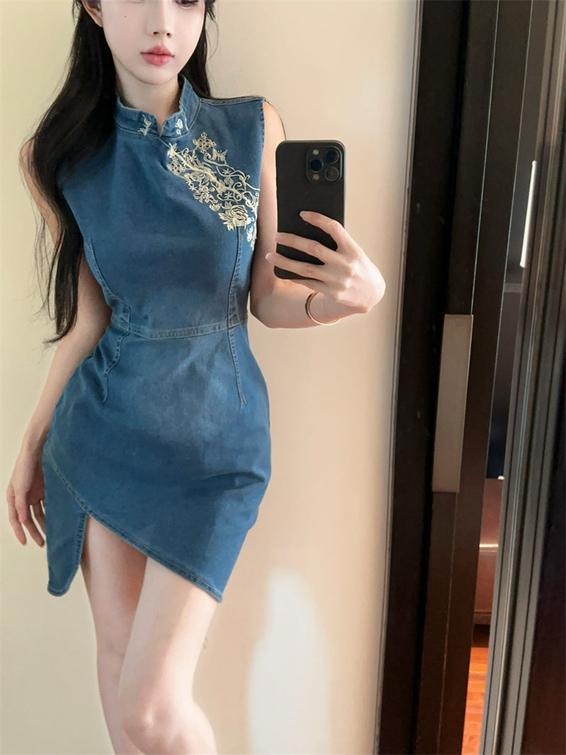 Everyday Wear Delicate Floral Embroidery Mini Skirt Vintage-Inspired Blue Denim Asymmetric Slit Short Dress AP2038