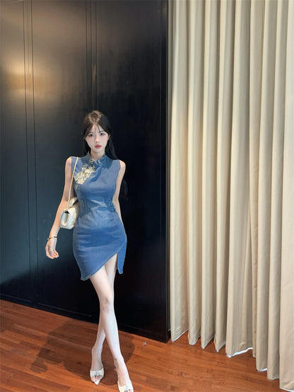 Everyday Wear Delicate Floral Embroidery Mini Skirt Vintage-Inspired Blue Denim Asymmetric Slit Short Dress AP2038