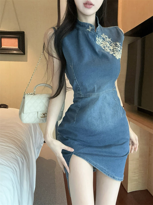 Everyday Wear Delicate Floral Embroidery Mini Skirt Vintage-Inspired Blue Denim Asymmetric Slit Short Dress AP2038