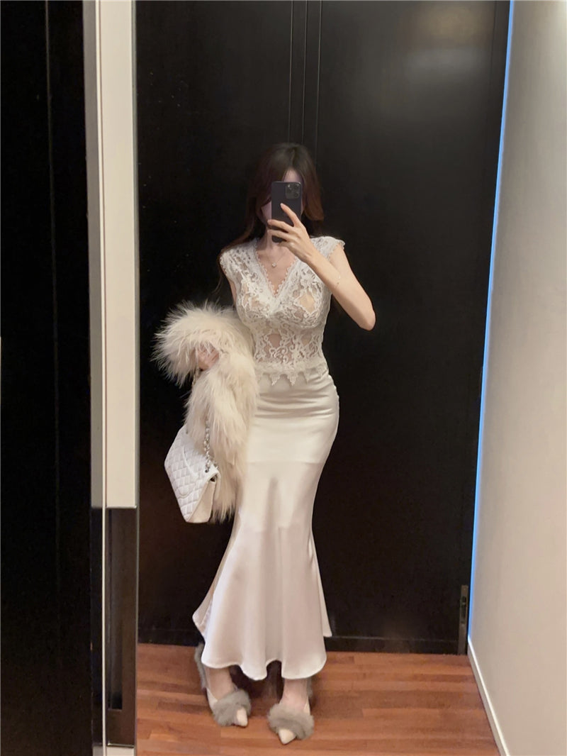 Graceful Lace Splicing Satin Mermaid Maxi Dress Glamorous Open Back V-Neck 2-Piece Set Long Dress AP2055