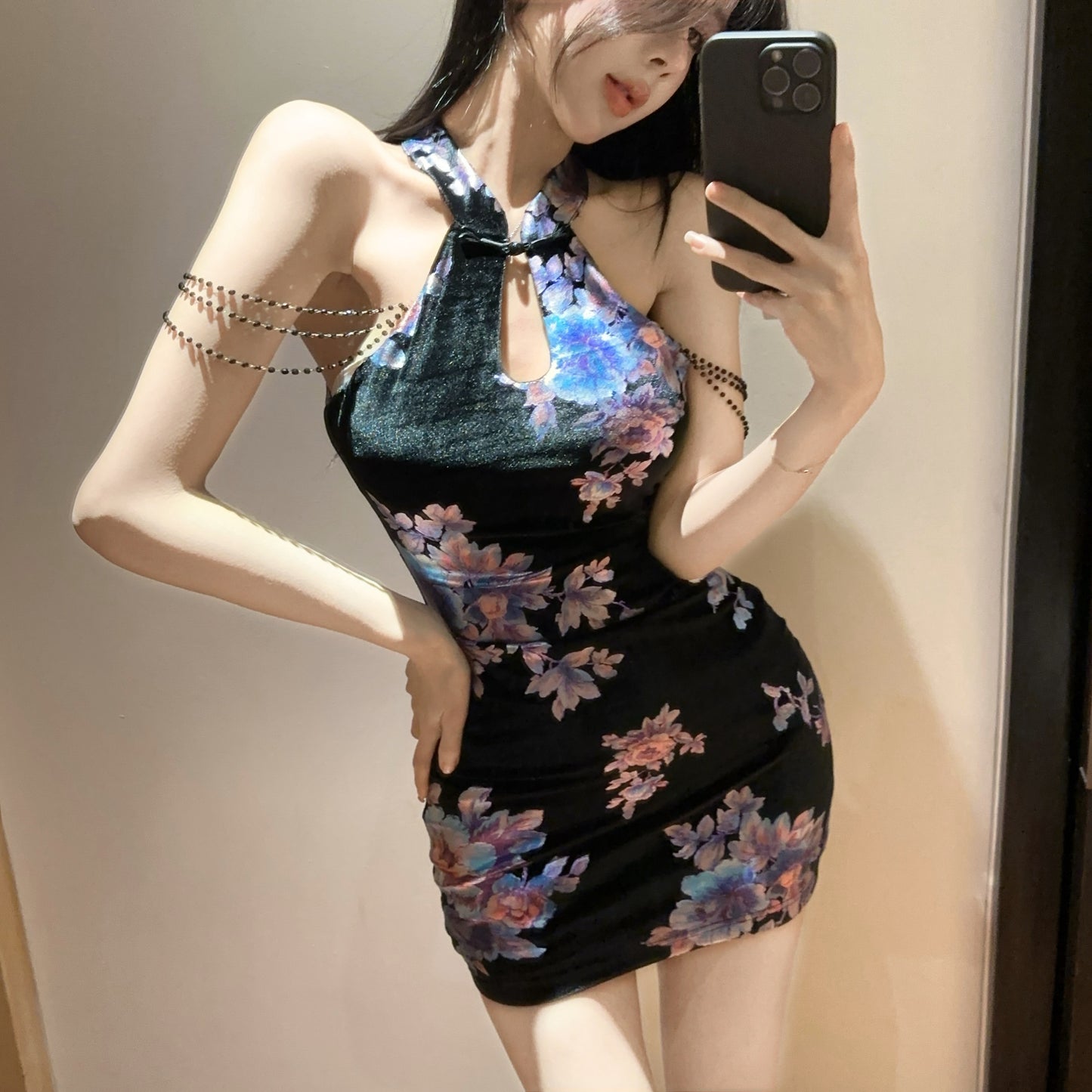 Oriental Style Floral Print Keyhole Cutout Mini Skirt Vintage Black Velvet Arm Chains Halter Short Dress AP2057