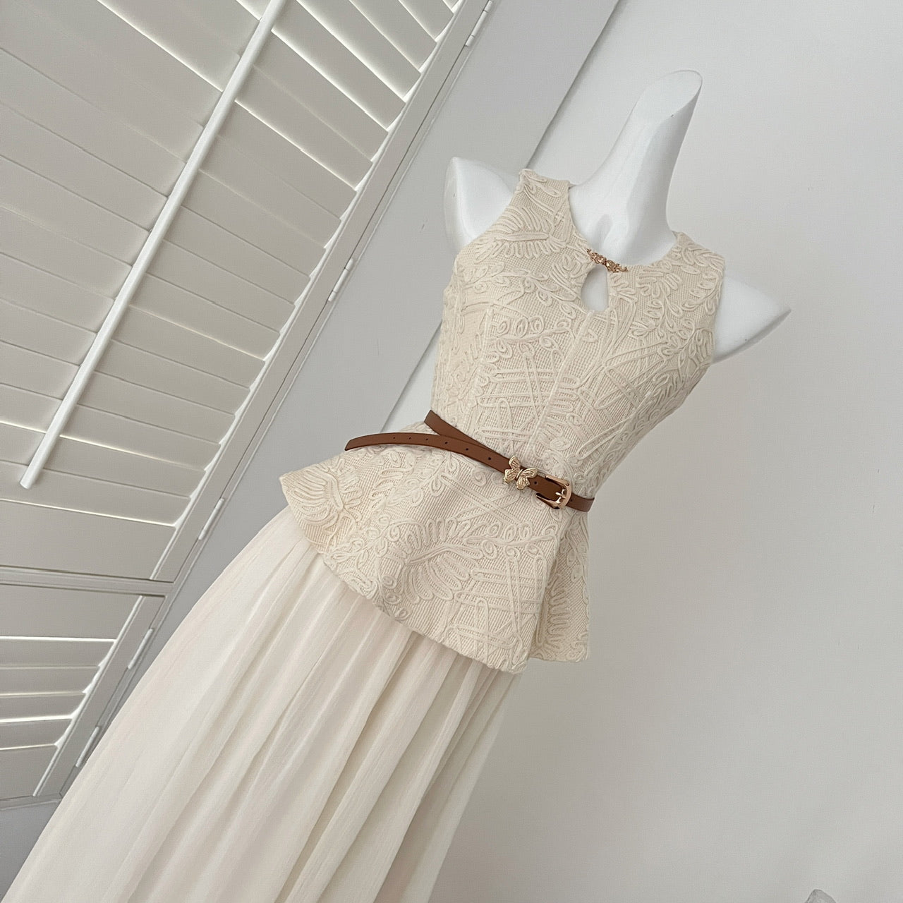 Romantic Cream Two-Piece Set Sleeveless Embroidered Peplum Top & Tulle Midi Skirt With Belt AP2069