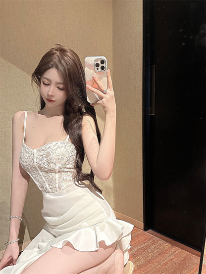 Charming Asymmetric Hem White Spaghetti Strap High Slit Maxi Dress Novelty Lace Bodice Dramatic Ruffled Long Dress AP2070