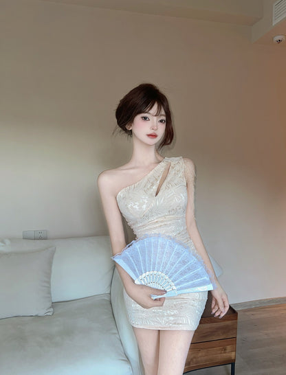 Novelty One Shoulder Beige Mini Dress Pearl Chain Floral Jacquard Evening Parties Short Dress AP2077