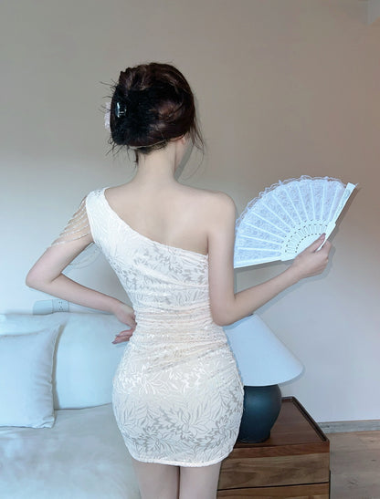 Novelty One Shoulder Beige Mini Dress Pearl Chain Floral Jacquard Evening Parties Short Dress AP2077