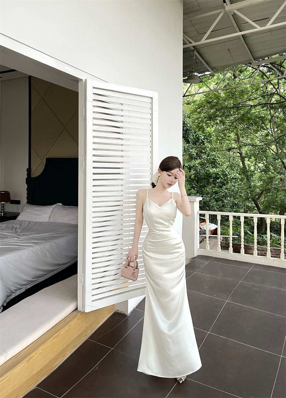 Vogue Ivory Satin Deep V Neck Mermaid Maxi Dress French Style Spaghetti Straps Sheen Fabric Long Dress AP2083