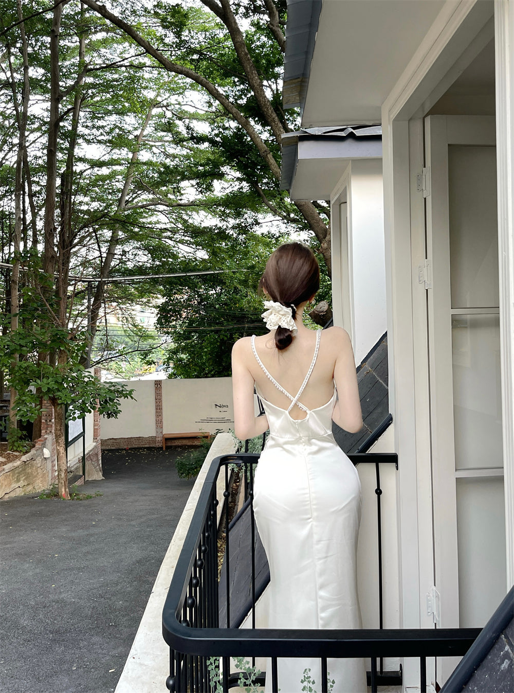 Vogue Ivory Satin Deep V Neck Mermaid Maxi Dress French Style Spaghetti Straps Sheen Fabric Long Dress AP2083