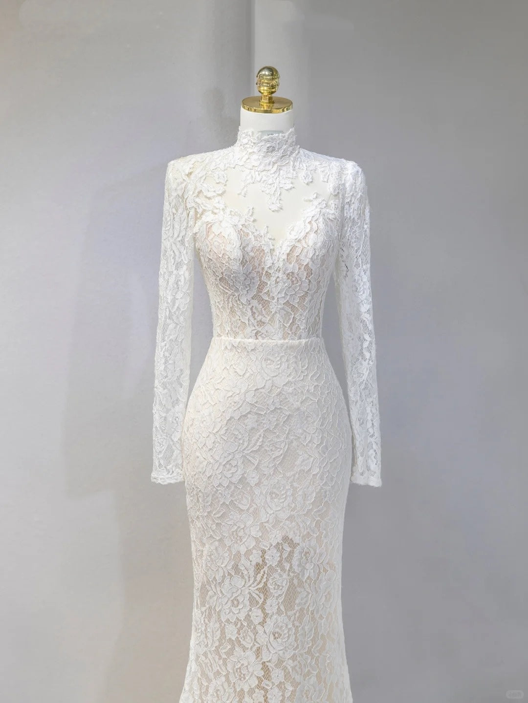 Classical Ivory Lace High Neck Mermaid Cutout Bridal Maxi Dress Romantic Long Sleeves Flowing Tulle Splicing Train Wedding Dress AP2114