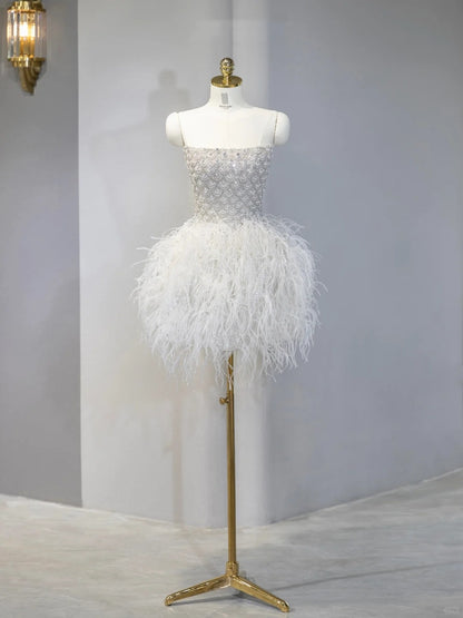 Fairy-Tale Feather Trim Crystal Beading Big Bow Tulle Train Feast Outfit Mini Dress Exquisitely Designed White Strapless Homecoming Dress AP2118