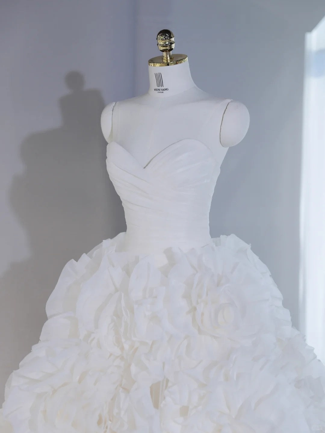 French Style White 3D Floral Ball Gown Engagement Dress With Sheer Tulle Cape Strapless Draped Bodice Wedding Dress AP2121