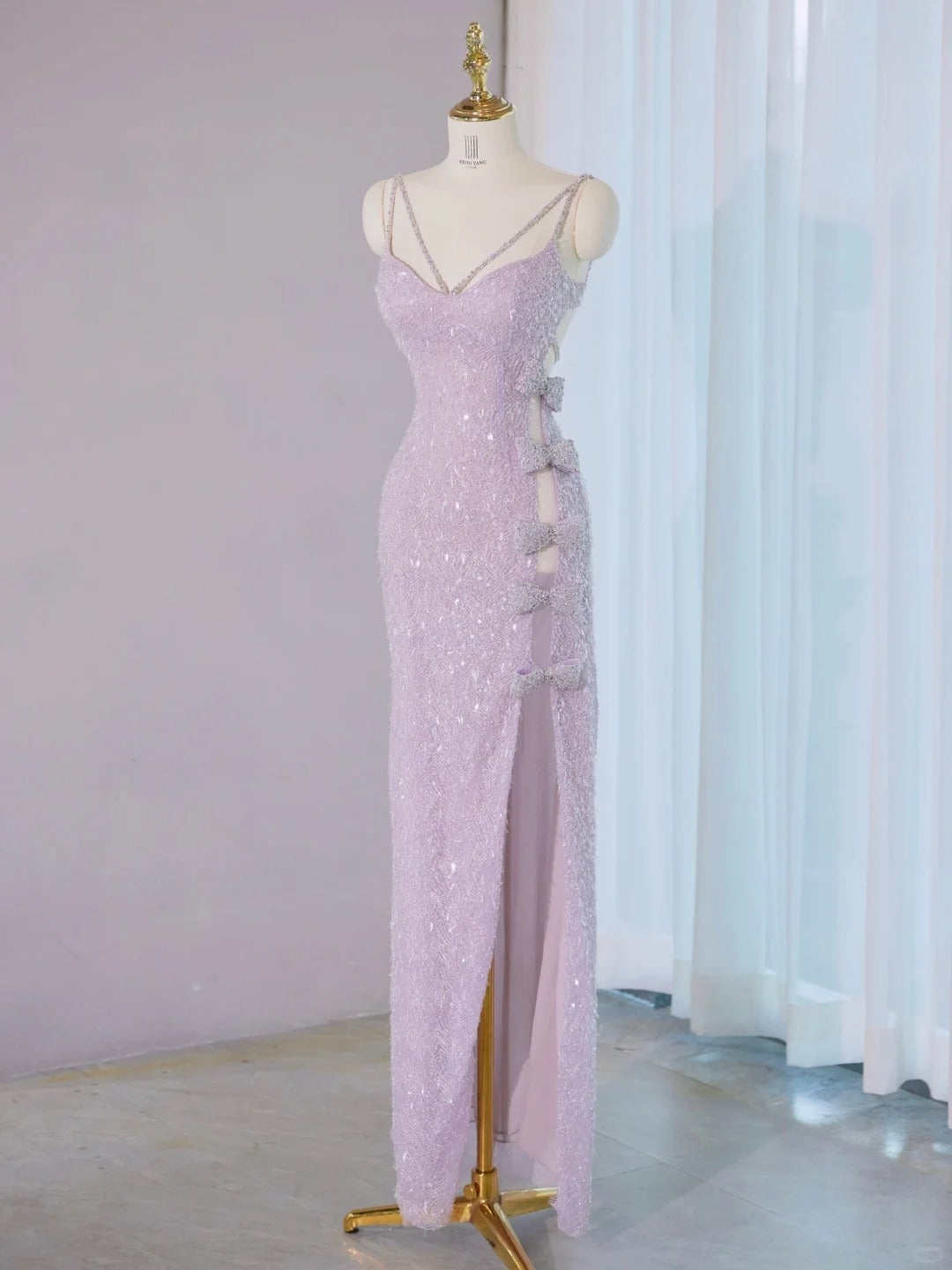 Charming Beading Spaghetti Strap High-Slit Sheath Maxi Dress Exquisitely Designed Side Cutout Glittering Sequins Prom Dress AP2130