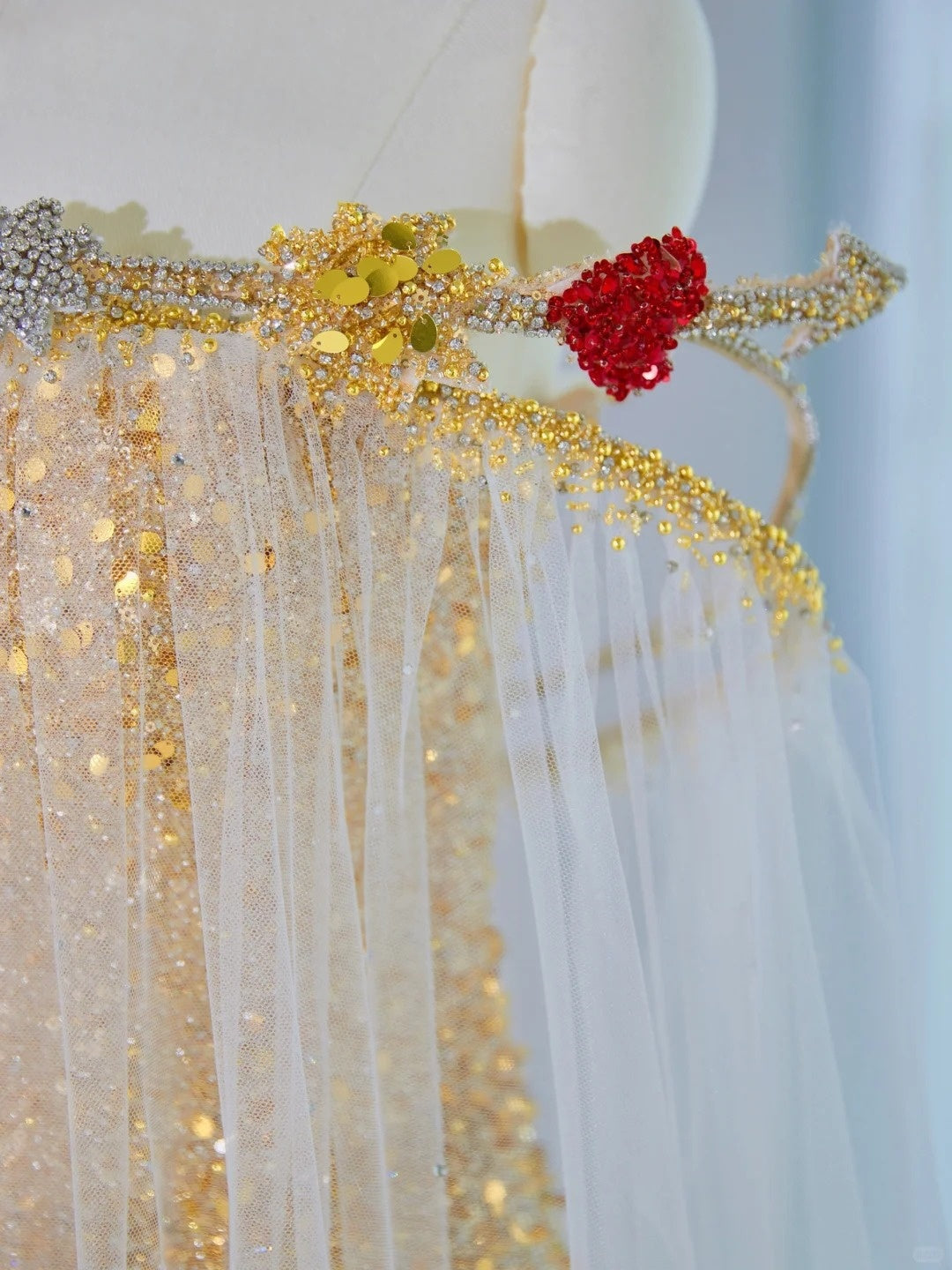 Charming Gold Sequin Strapless Mermaid Maxi Dress Detachable Tulle Cape Beading Accent Prom Dress AP2133