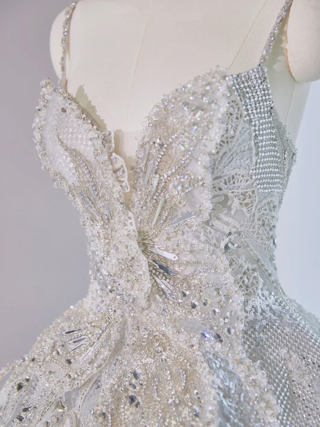 Exquisite Beading Spaghetti Strap Mini Dress Birthday Outfits Rhinestone Accent Homecoming Dress AP2138