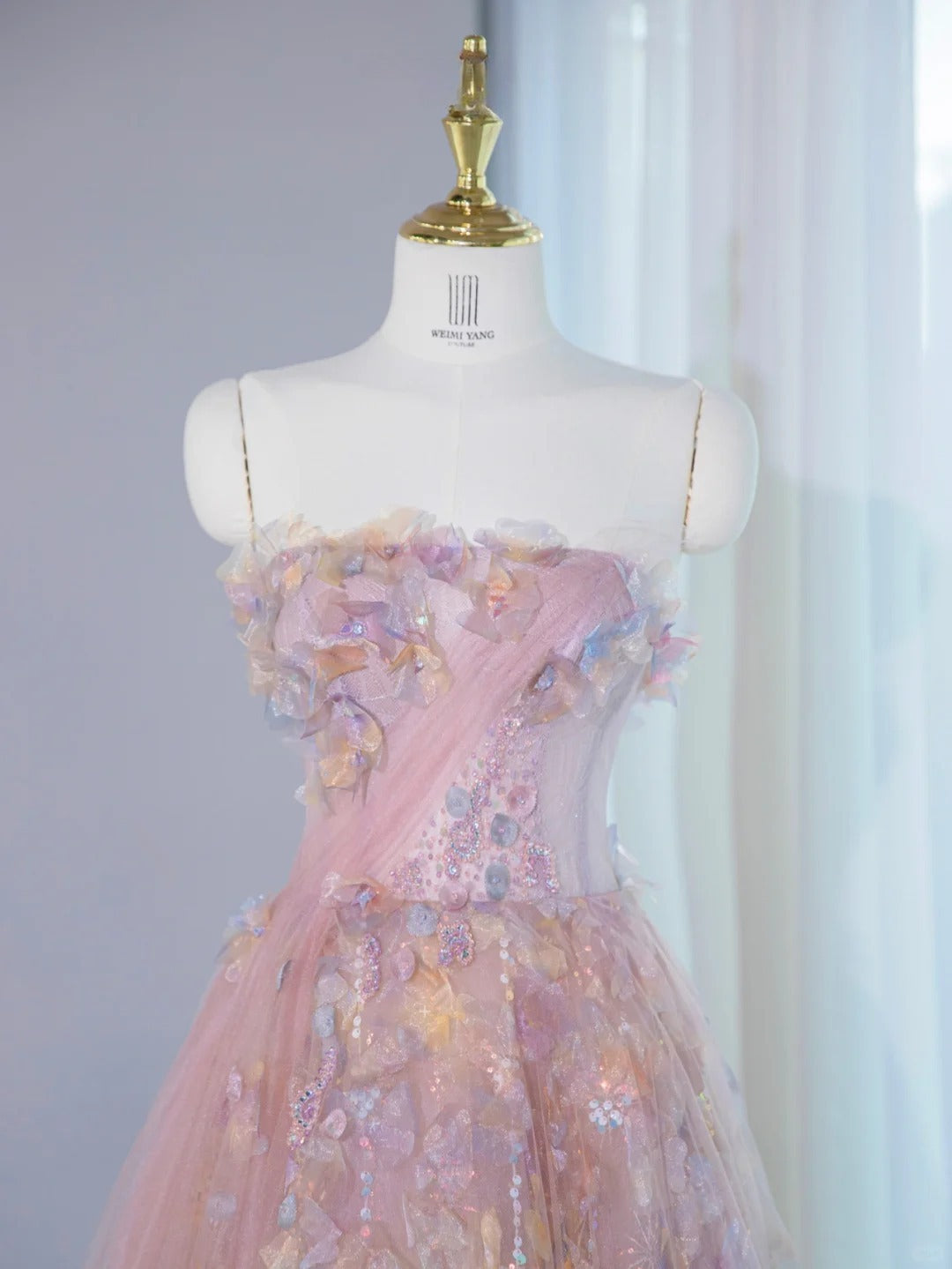 Charming Strapless Colorful 3D Petal Maxi Dress Elegant Sparkling Sequins Accent Sheer Tulle Splicing Prom Dress AP2139