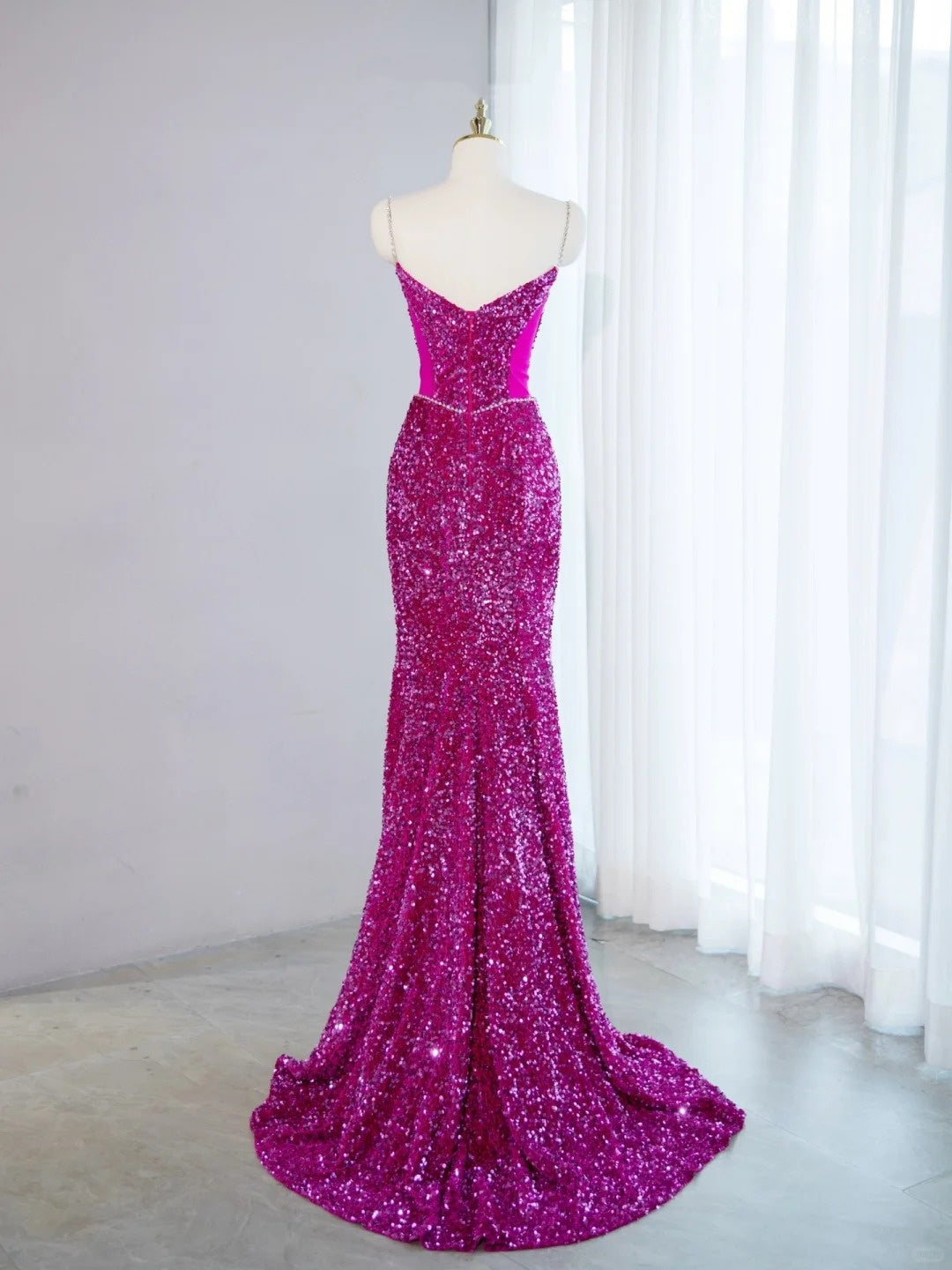 New Arrival Spaghetti Strap Zipper Back Mermaid Maxi Dress Alluring Glittering Sequins Accent Beading Prom Dress AP2145