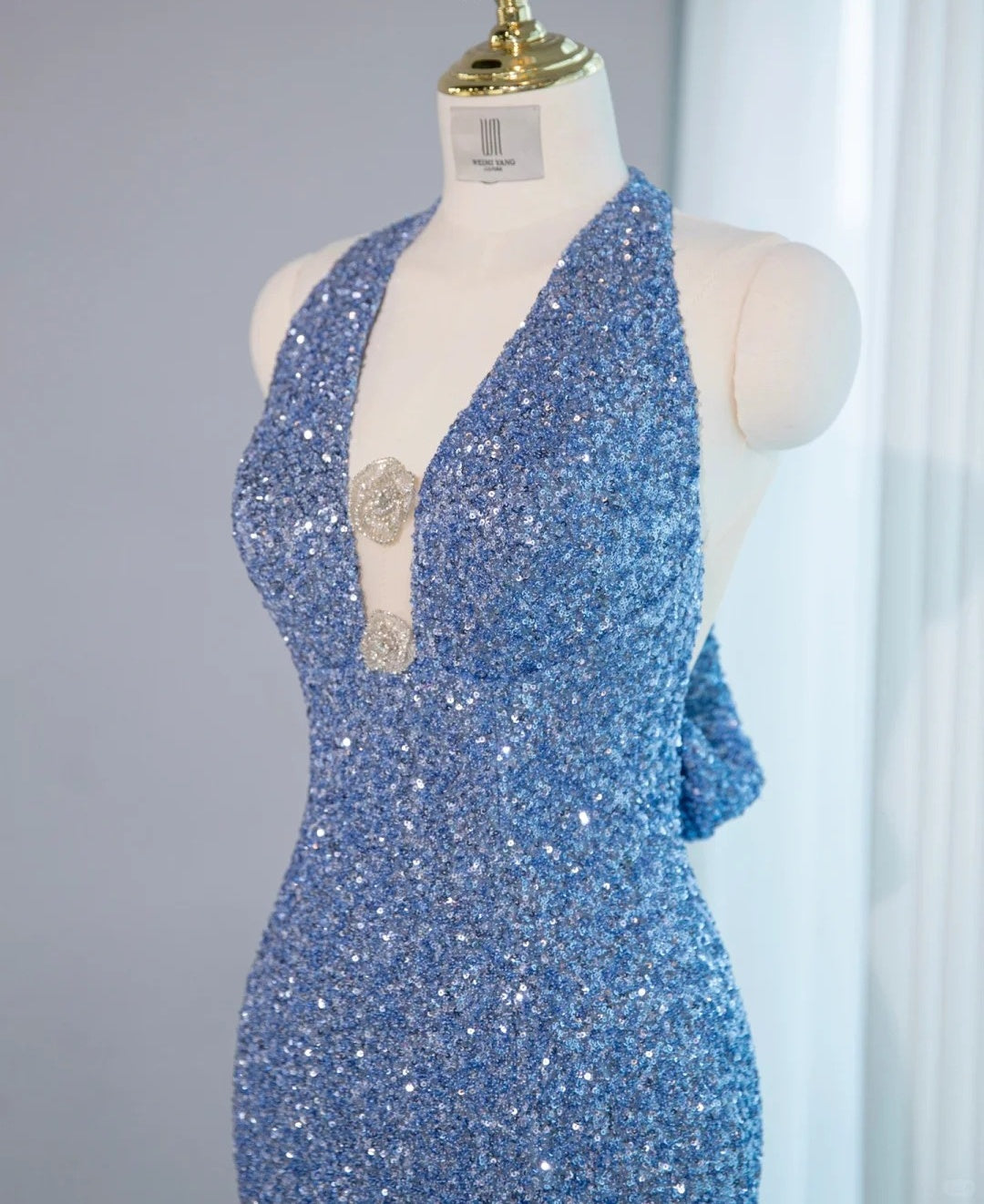 Charming Blue 3D Floral Design Halter Maxi Dress Romantic Sequins Accent Shining Bead Sheath Prom Dress AP2146