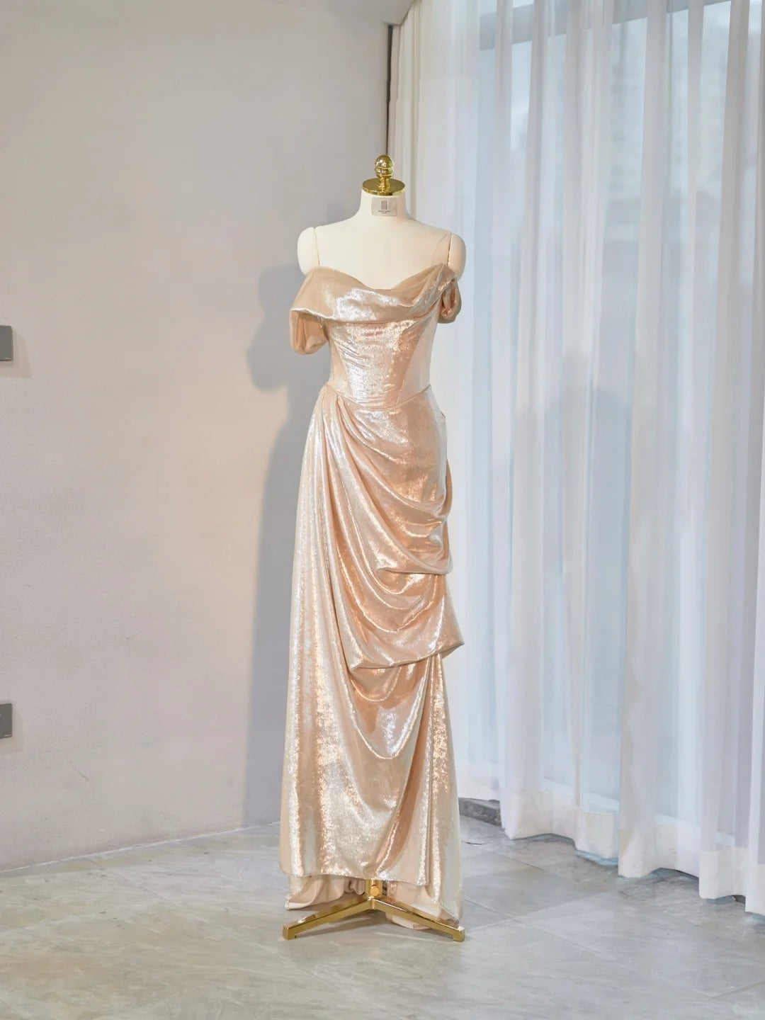 Classical Sheen Fabric Strapless Sheath Maxi Dress Elegant Ruched Neckline Floor length Prom Dress AP2147