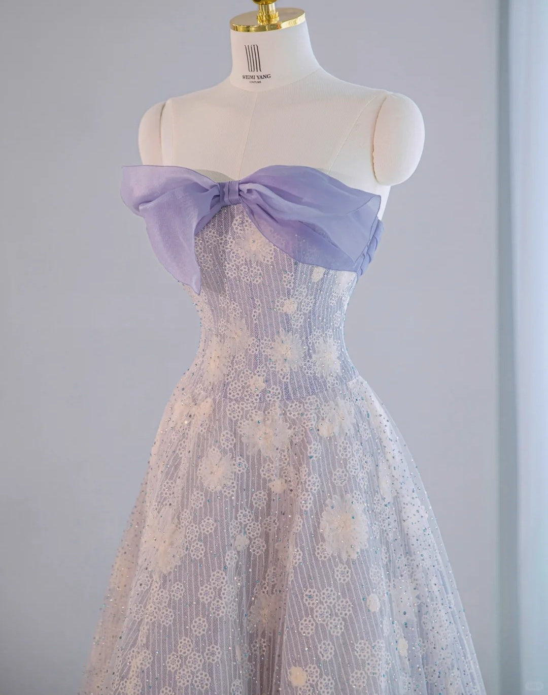 Dreamy Applique Strapless Sheer Mesh Overlay Big Bow Trim Maxi Dress Graceful A-Line Sequins Accent Formal Events Prom Dress AP2151